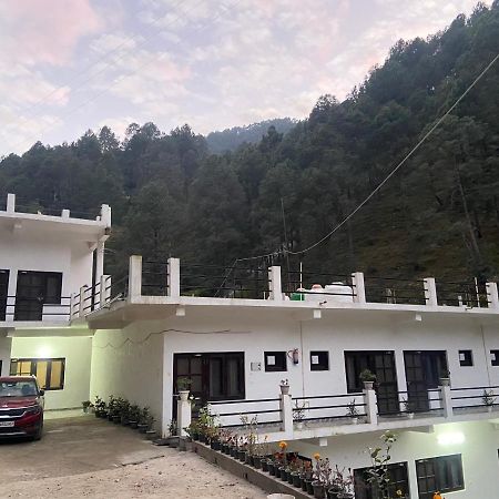 Chirag Homestay Kainchi ناينيتال المظهر الخارجي الصورة