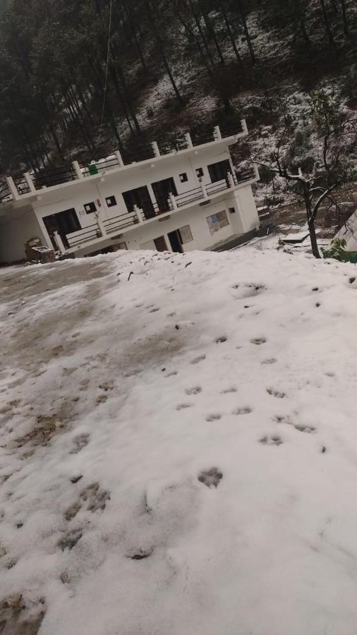 Chirag Homestay Kainchi ناينيتال المظهر الخارجي الصورة