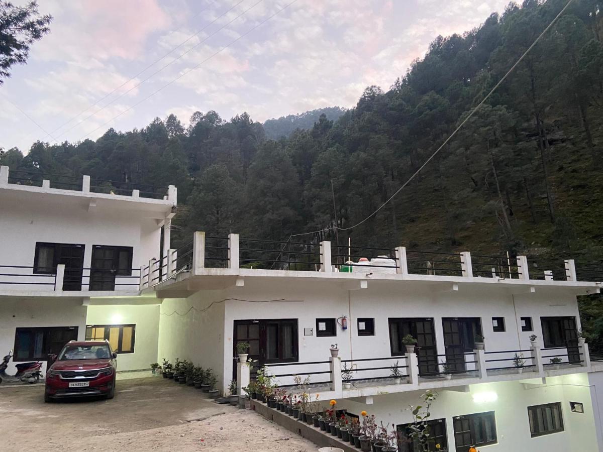 Chirag Homestay Kainchi ناينيتال المظهر الخارجي الصورة