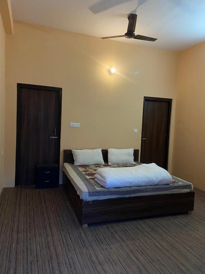 Chirag Homestay Kainchi ناينيتال المظهر الخارجي الصورة